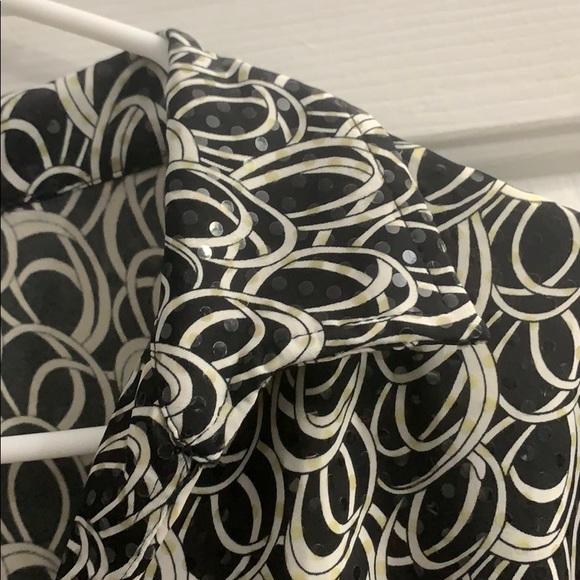 JOHN PAUL RICHARD LARGE BLACK & WHITE TOP - Picture 6 of 9